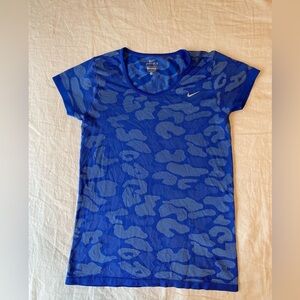 Nike Dri-Fit T-Shirt Small